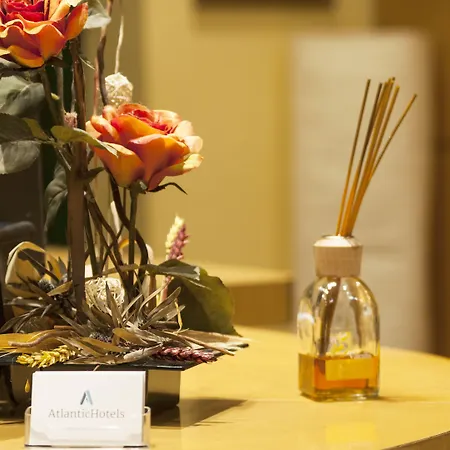 Plaza Real By Atlantichotels 3* ポルティマン