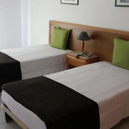 Plaza Real By Atlantichotels شقة فندقية 3*