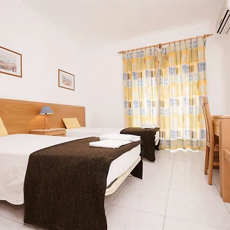 Ξενοδοχείο με διαμερίσματα Plaza Real By Atlantichotels
