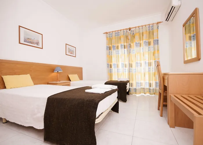 Plaza Real By Atlantichotels 3* Портіман