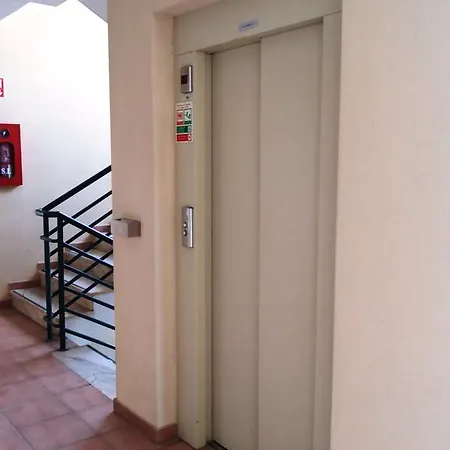 Ξενοδοχείο με διαμερίσματα Plaza Real By Atlantichotels