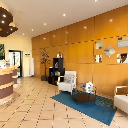 Aparthotel Plaza Real By Atlantichotels 3*