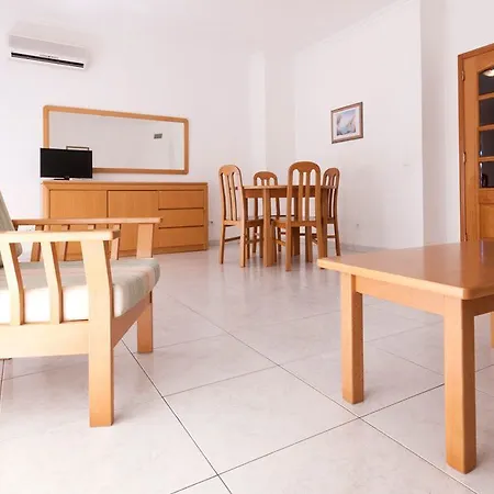 Ξενοδοχείο με διαμερίσματα Plaza Real By Atlantichotels Portimão